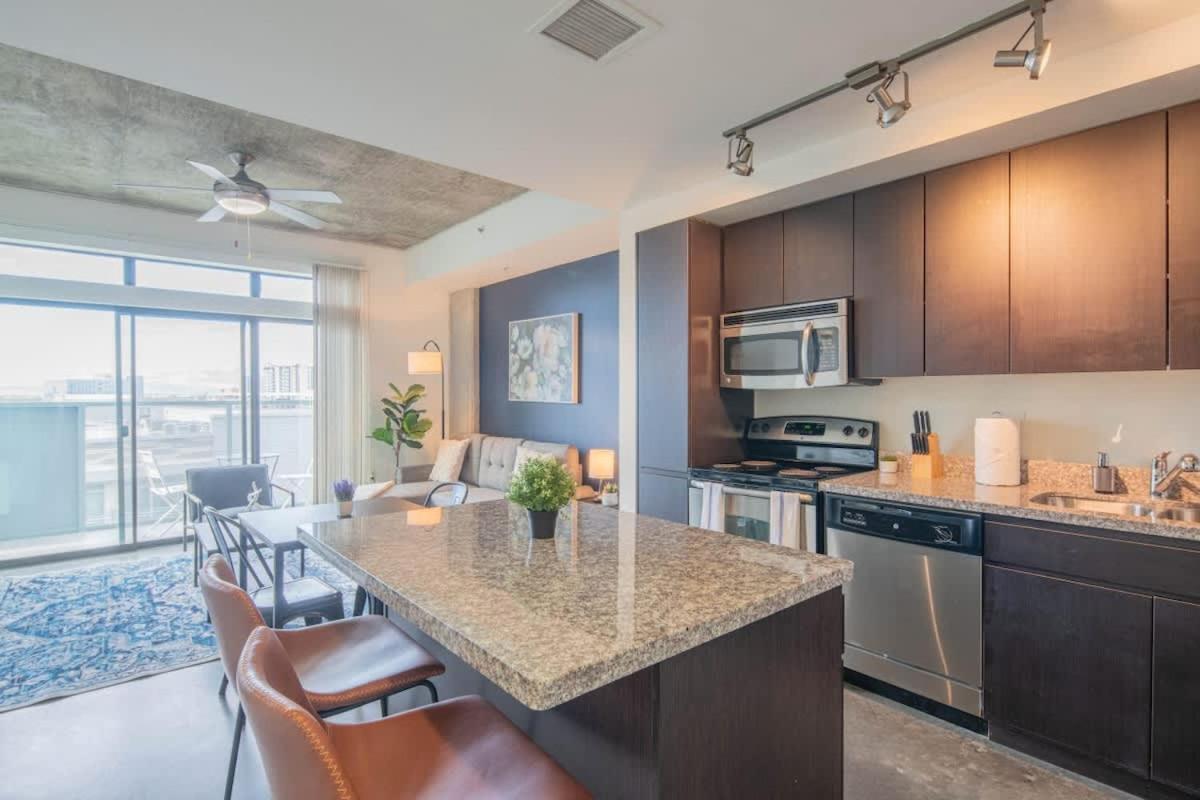 Appartement Unique 1bd -central Downtown - Gym, Pool, Parking *